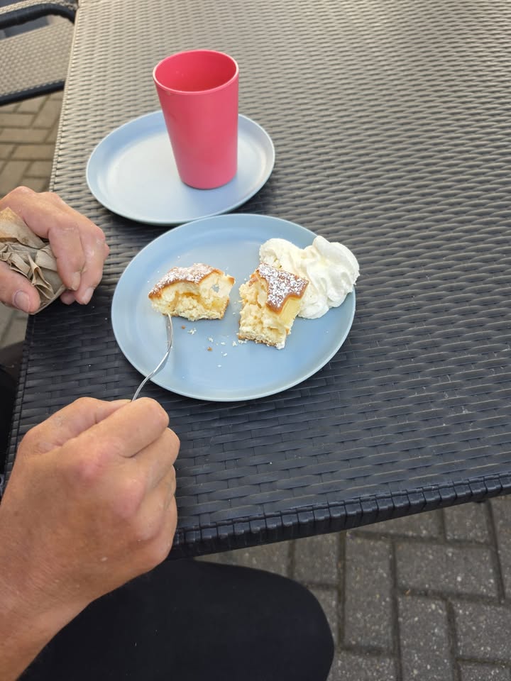 Image attachment